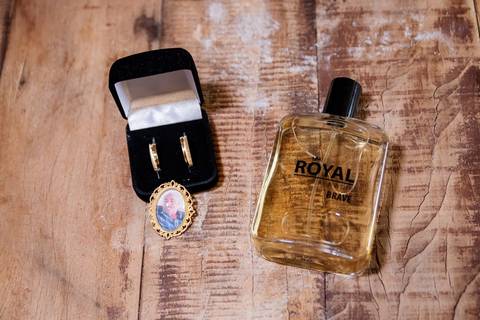 As melhores ideias e inspirações criativas de fotos de casamento do making of do Noivo no Salão do Gandini Hotel'