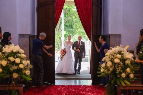 As melhores ideias e inspirações criativas de fotos de casamento na Igreja Nossa Senhora da Candelária - Itú'