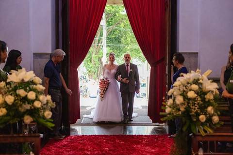 As melhores ideias e inspirações criativas de fotos de casamento na Igreja Nossa Senhora da Candelária - Itú'