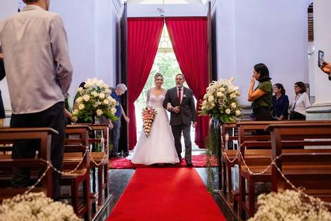 As melhores ideias e inspirações criativas de fotos de casamento na Igreja Nossa Senhora da Candelária - Itú'
