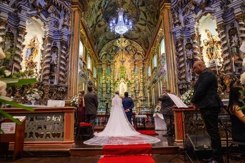 As melhores ideias e inspirações criativas de fotos de casamento na Igreja Nossa Senhora da Candelária - Itú'