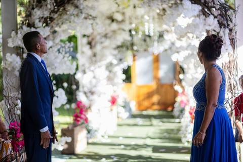 As melhores ideias e inspirações criativas de fotos de casamento do momento da cerimônia no Espaço Mapri Eventos'
