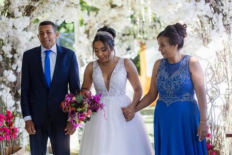 As melhores ideias e inspirações criativas de fotos de casamento do momento da cerimônia no Espaço Mapri Eventos'