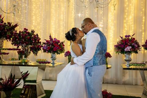 As melhores ideias e inspirações criativas de fotos de casamento do momento da cerimônia no Espaço Mapri Eventos'