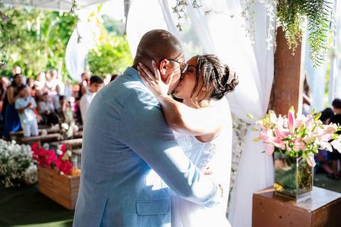 As melhores ideias e inspirações criativas de fotos de casamento do momento da cerimônia no Espaço Mapri Eventos'