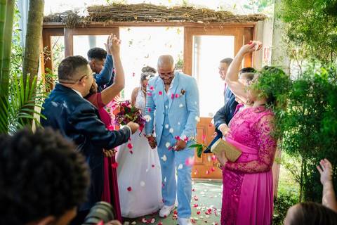 As melhores ideias e inspirações criativas de fotos de casamento do momento da cerimônia no Espaço Mapri Eventos'