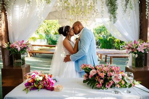 As melhores ideias e inspirações criativas de fotos de casamento dos noivos Espaço Mapri Eventos'