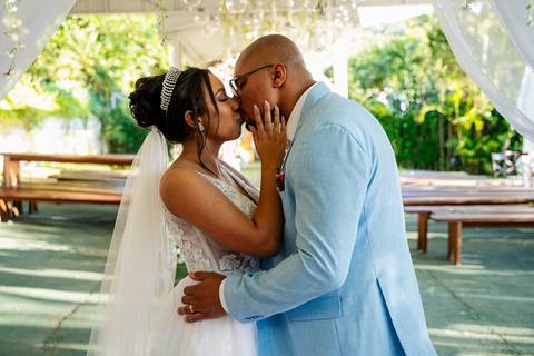 As melhores ideias e inspirações criativas de fotos de casamento dos noivos Espaço Mapri Eventos'