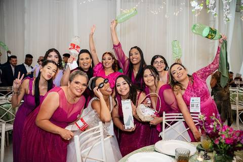 As melhores ideias e inspirações criativas de fotos de casamento no Espaço Mapri Eventos'