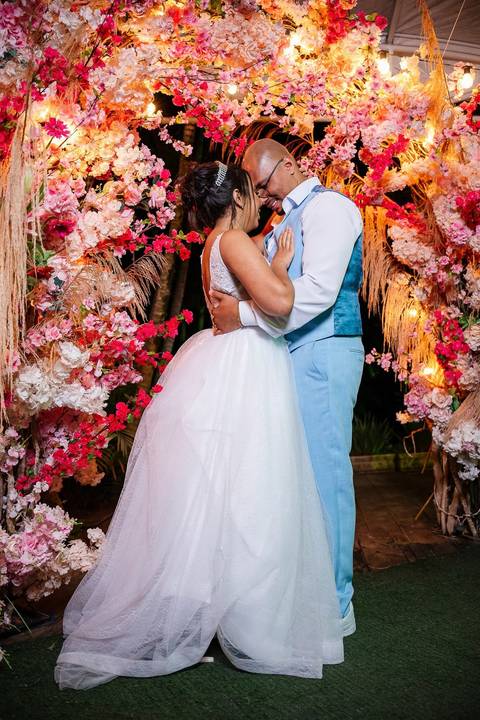 As melhores ideias e inspirações criativas de fotos de casamento dos noivos Espaço Mapri Eventos'