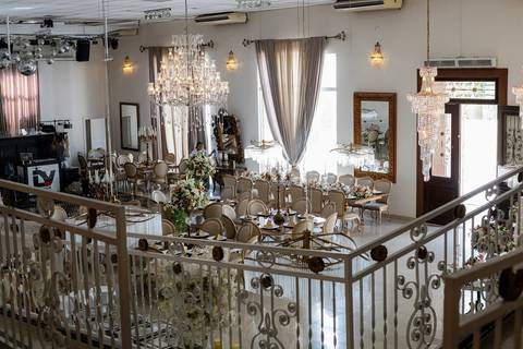 As melhores ideias e inspirações criativas de fotos de casamento da decoração no espaço Castelo Marilias Buffet'