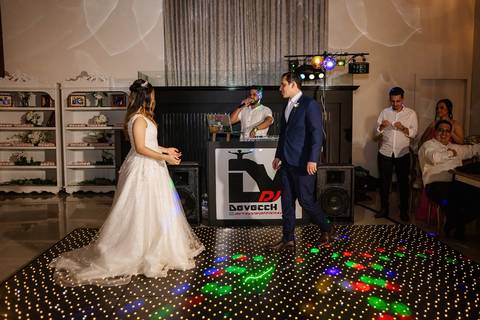 As melhores ideias e inspirações criativas de fotos de casamento do  Espaço Castelo Marilias Buffet'