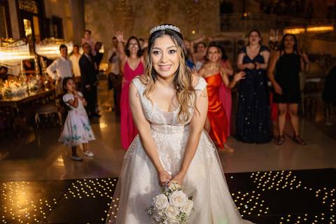 As melhores ideias e inspirações criativas de fotos de casamento do  Espaço Castelo Marilias Buffet'