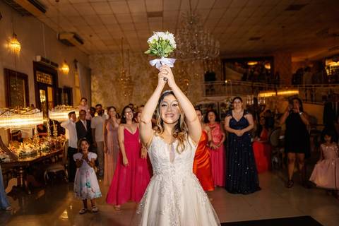 As melhores ideias e inspirações criativas de fotos de casamento do  Espaço Castelo Marilias Buffet'