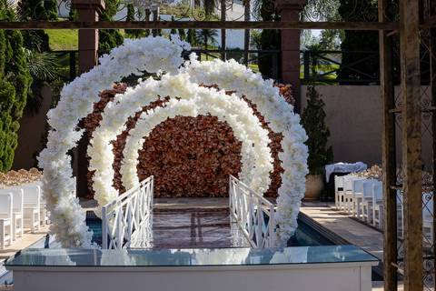 As melhores ideias e inspirações criativas de fotos de casamento da decoração no espaço Castelo Marilias Buffet'