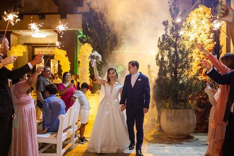 As melhores ideias e inspirações criativas de fotos de casamento do  Espaço Castelo Marilias Buffet'