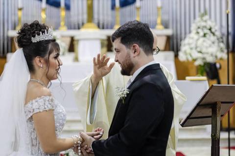 As melhores ideias e inspirações criativas de fotos de casamento do momento da cerimônia na Paróquia Nossa Senhora da Candelária'