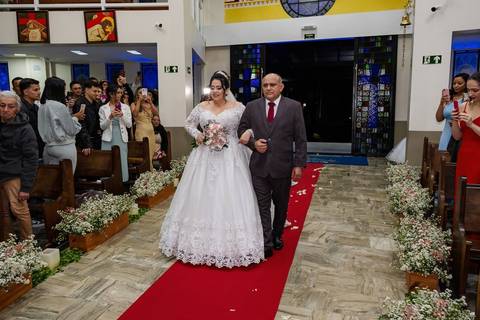 As melhores ideias e inspirações criativas de fotos de casamento da cerimônia na Igreja Nossa Senhora Aparecida Pedreira'