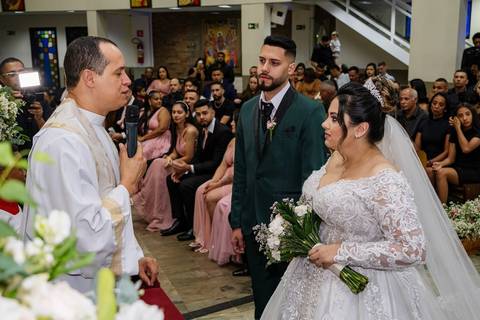 As melhores ideias e inspirações criativas de fotos de casamento da cerimônia na Igreja Nossa Senhora Aparecida Pedreira'