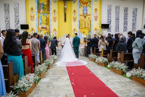 As melhores ideias e inspirações criativas de fotos de casamento da cerimônia na Igreja Nossa Senhora Aparecida Pedreira'