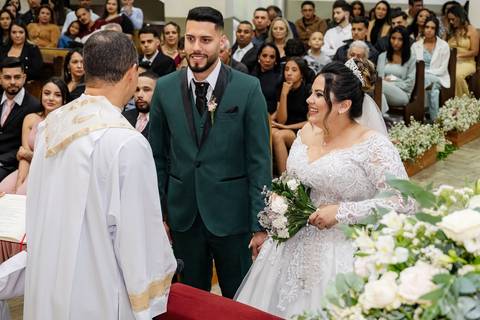 As melhores ideias e inspirações criativas de fotos de casamento da cerimônia na Igreja Nossa Senhora Aparecida Pedreira'