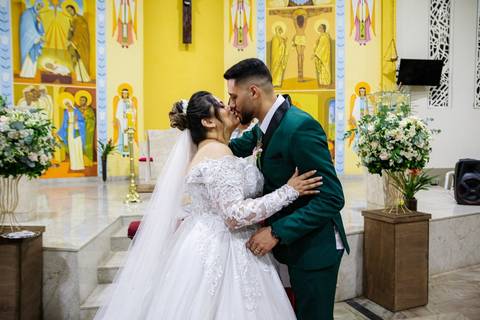 As melhores ideias e inspirações criativas de fotos de casamento da cerimônia na Igreja Nossa Senhora Aparecida Pedreira'