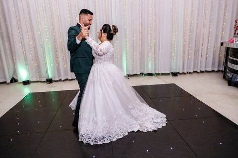 As melhores ideias e inspirações criativas de fotos de casamento na recepção no Buffet Piatto'