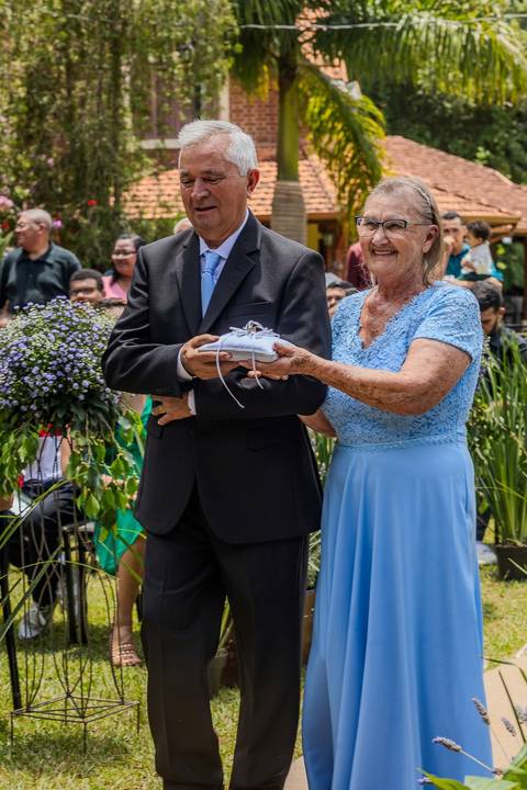 As melhores ideias e inspirações criativas de fotos de casamento ao ar livre no Espaço Chácara Alfa Ecologia e Lazer'