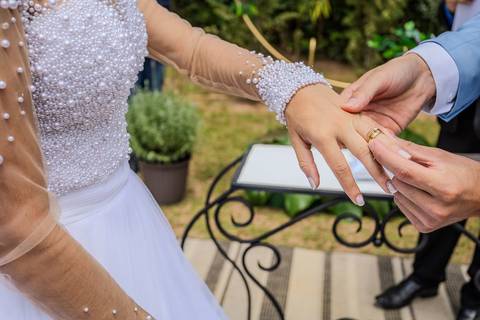 As melhores ideias e inspirações criativas de fotos de casamento ao ar livre no Espaço Chácara Alfa Ecologia e Lazer'