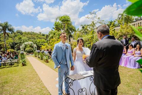 As melhores ideias e inspirações criativas de fotos de casamento ao ar livre no Espaço Chácara Alfa Ecologia e Lazer'