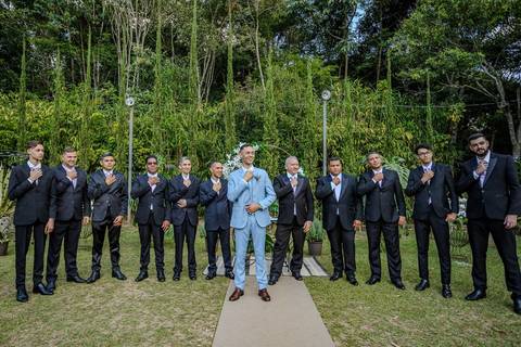 As melhores ideias e inspirações criativas de fotos de casamento ao ar livre no Espaço Chácara Alfa Ecologia e Lazer'