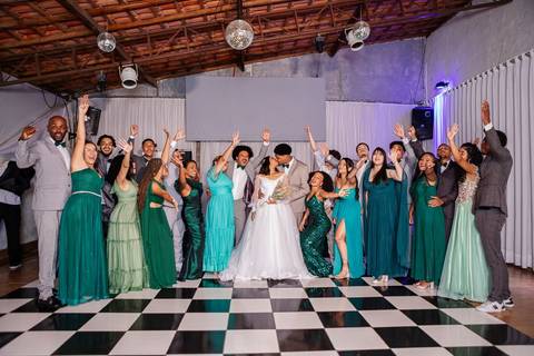 As melhores ideias e inspirações criativas de fotos de casamento na Chácara GRS Eventos'