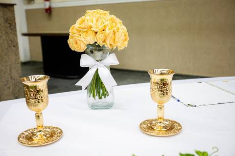 As melhores ideias e inspirações criativas de fotos de casamento na cerimônia na Igreja Universal'