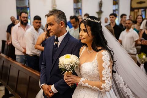 As melhores ideias e inspirações criativas de fotos de casamento na Paróquia Santo Antônio de Aldeia da Serra '