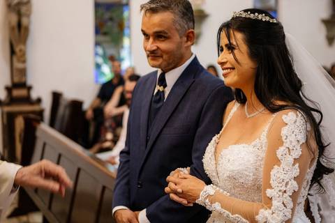 As melhores ideias e inspirações criativas de fotos de casamento na Paróquia Santo Antônio de Aldeia da Serra '