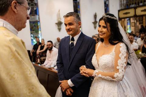 As melhores ideias e inspirações criativas de fotos de casamento na Paróquia Santo Antônio de Aldeia da Serra '