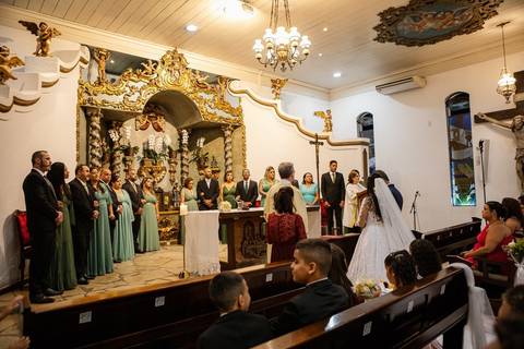 As melhores ideias e inspirações criativas de fotos de casamento na Paróquia Santo Antônio de Aldeia da Serra '