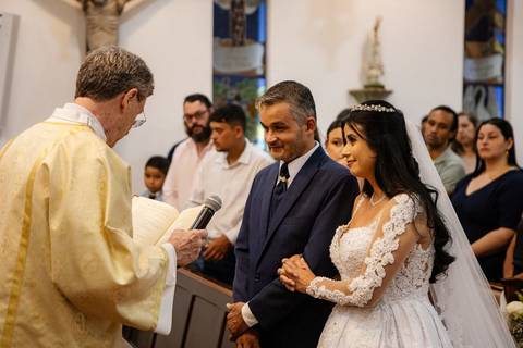 As melhores ideias e inspirações criativas de fotos de casamento na Paróquia Santo Antônio de Aldeia da Serra '