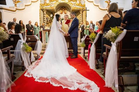 As melhores ideias e inspirações criativas de fotos de casamento na Paróquia Santo Antônio de Aldeia da Serra '