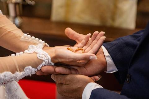 As melhores ideias e inspirações criativas de fotos de casamento na Paróquia Santo Antônio de Aldeia da Serra '