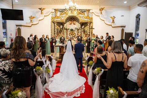 As melhores ideias e inspirações criativas de fotos de casamento na Paróquia Santo Antônio de Aldeia da Serra '