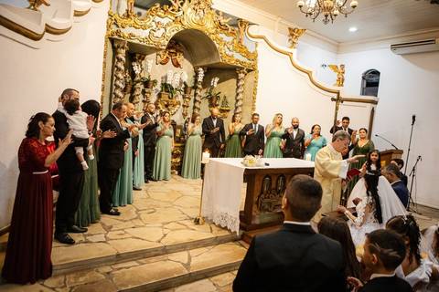 As melhores ideias e inspirações criativas de fotos de casamento na Paróquia Santo Antônio de Aldeia da Serra '