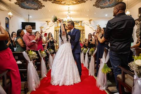 As melhores ideias e inspirações criativas de fotos de casamento na Paróquia Santo Antônio de Aldeia da Serra '