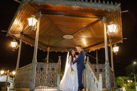 As melhores ideias e inspirações criativas de fotos de casamento na Paróquia Santo Antônio de Aldeia da Serra '