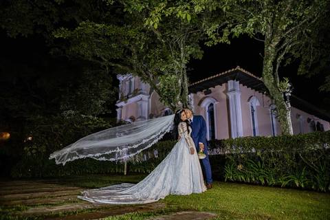 As melhores ideias e inspirações criativas de fotos de casamento na Paróquia Santo Antônio de Aldeia da Serra '