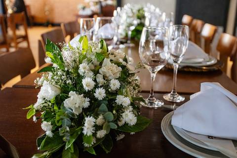 As melhores ideias e inspirações criativas de fotos de casamento familiar no restaurante Coco Bambu - Anália Franco'