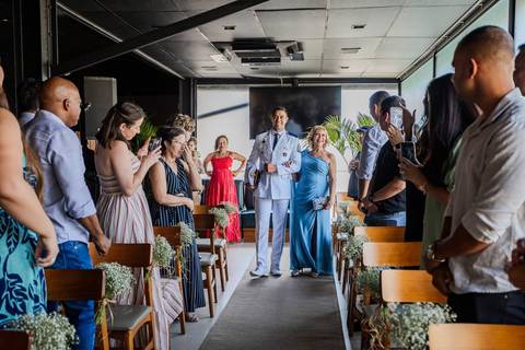 As melhores ideias e inspirações criativas de fotos de casamento familiar no restaurante Coco Bambu - Anália Franco'