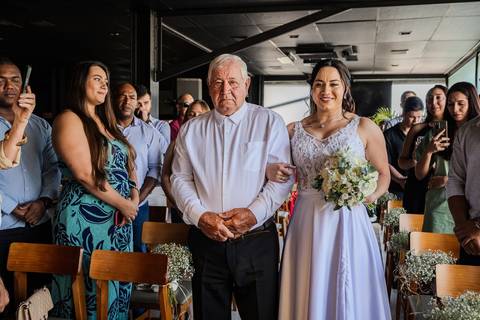 As melhores ideias e inspirações criativas de fotos de casamento familiar no restaurante Coco Bambu - Anália Franco'