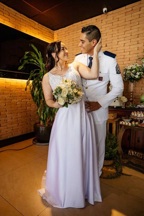 As melhores ideias e inspirações criativas de fotos de casamento familiar no restaurante Coco Bambu - Anália Franco'