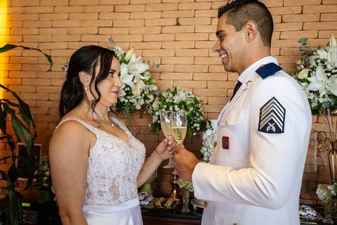 As melhores ideias e inspirações criativas de fotos de casamento familiar no restaurante Coco Bambu - Anália Franco'